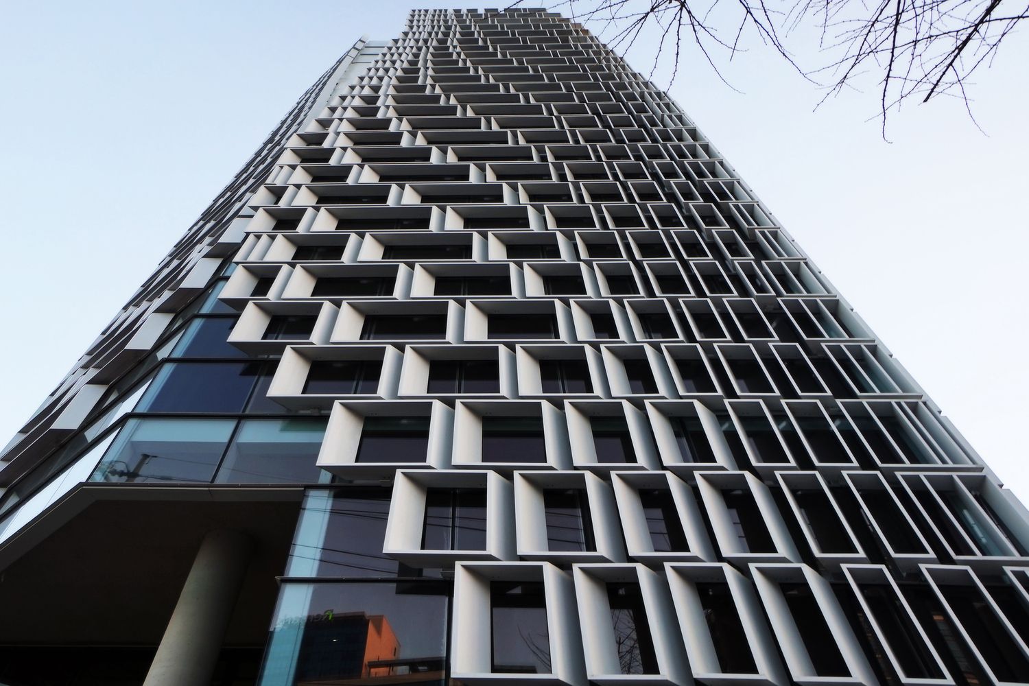 Installing a new building facade made easy - Standard Access Australia